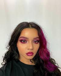 Hannah Groves (@make_up_and_medicine) • Instagram photos and videos