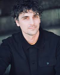 SALON SIX DEGREES › OUR TEAM