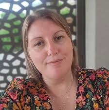 I have to print off a return package label from an email but I don't have a  printer.