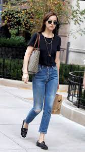 At Hu Kitchen Restaurant In Union Square Manhattan October 19 06 Dakota Johnson Pictures Dakota Johnson Street Style Loafer Outfits Women Fashion