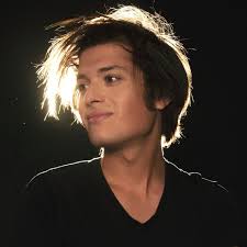 Daniel Landers's Instagram, Twitter & Facebook