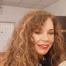 Episode 69: Eleni Dimou (2022)