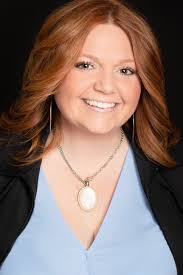 Elana Stevens's Instagram, Twitter & Facebook