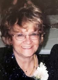 Bev Tinker's Instagram, Twitter & Facebook