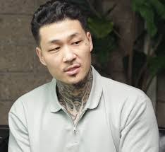 Jonny Chang's Instagram, Twitter & Facebook