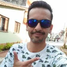 Christian Cardoso's Instagram, Twitter & Facebook