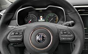 The rise of electric cars has given mg the perfect opportunity to relaunch itself into the uk market, and what better place to start than with a big, comfortable family suv? Elektro Suv Mg Zs Ev Vorsprung Elektro