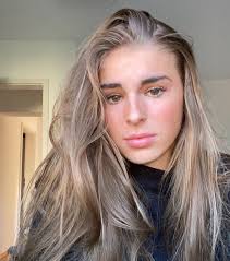 Julia Brand Best Pics