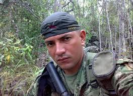 Agentes de inteligencia que están investigando el magnicidio tienen fotos  de los exmilitares colombianos en el Faro Colón. SANTO DOMINGO.- Dos de los  colombianos presuntamente implicados en el asesinato del presidente de