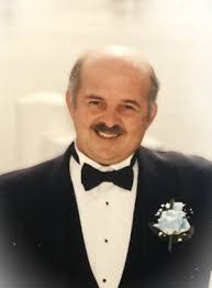 Robert Chenier's Instagram, Twitter & Facebook