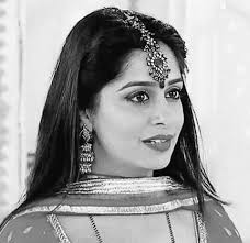 Niharika Batra (@KakarNihira)