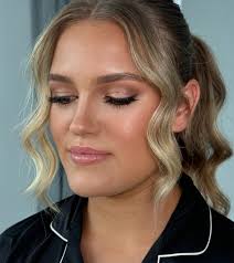 Mobile Hair & Makeup Artist