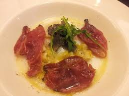 Comprendre les anomalies des oeufs vous rassureront avant de les consommer et permettront à l'éleveur amateur. Oeuf D Oie Iberico Et Truffe Photo De Plat In Andorre La Vieille Tripadvisor