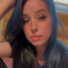 SZA handled her #AMAs wardrobe malfunction like the icon she is. 👏👏