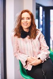 Guests include laura whitmore, aisling bea, nial breslin, roisin conatty, angela scanlon, bronagh waugh and music from emmet o'malley. New Angela Scanlon Serie Sehen Die Gaste Stimmen Zu Antwort Absolut Nichts Aktuelle Boulevard Nachrichten Und Fotogalerien Zu Stars Sternchen