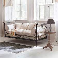 Ferforje divan, her türlü çocuk odasının dekoruna kesinlikle katkıda bulunacak çeşitli boyutlarda ve eğlenceli tasarımlarda gelir. Demar Forge Ferforje Divan Kanepe Karyola Minderli Urunu Ozellikleri Ve En Wrought Iron Furniture Iron Furniture Wrought Iron Beds