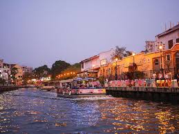 It is best to visit at night when the surroundings glow with decorative lights. Harga Tiket Melaka River Cruise Naik Lebih 50 Peratus Mynewshub
