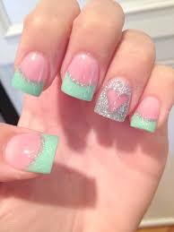 14 Farbige Nagel Die Sie In Dieser Saison Ausprobieren Mochten In 2020 Sommernagel Susse Nagel Nageldesign Muster