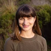 Katrina Slater's Instagram, Twitter & Facebook