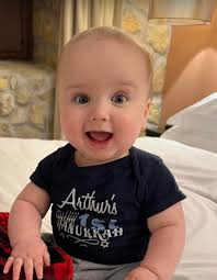 Critique needed for portrait face proportions in oil painting