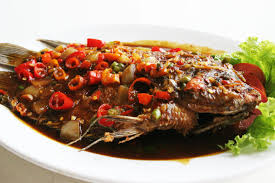 Pengolahan saos asam manis bila ingin terasa lebih pedas masakan indonesia yang memakai saus asam manis misalnya ikan asam manis (ikan kakap atau gurame, ikan nila), udang asam manis. Gurame Asam Manis Archives Resep Masakan Nusantara