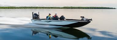 Prob'ly the center console is the best choice for you, but i don't know if there's any one boat that wouldn't leave you, at some point or another, saying gee, i wish this boat would. bass boats are designed to be great at what they do. New Crestliner Mx 21 21 Foot Tournament Level Bass Boat