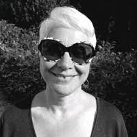 Emma Ledoux's Instagram, Twitter & Facebook