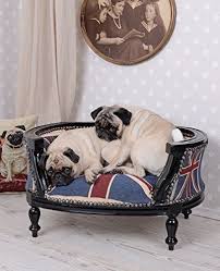 Mops Auf Einem Hundesofa Farbe Union Jack Dog Sofa Bed Dog Bed Pugs