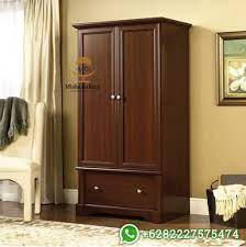 Kenapa harus mempercayakan furniture lemari pakaian minimalis jati anda kepada kami ? Lemari Pakaian Jati Minimalis 2 Pintu Furnituretro Com