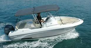 Location Bateaux Beneteau Flyer 650 Open A Nice 06000 Et Saint Laurent Du Var Sur La Cote D Azur Location Bateau Iles De Lerins Theoule Sur Mer