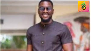 Inspiration page mahususi kwa wanene wanaopenda kushona nguo na kudamshi. Fashion Men Dressed In Party Mitindo Ya Kiume Wanayovaa Kwenye Sherehe Youtube