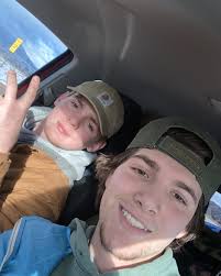 Landon Rowe (@landon_rowe3) • Instagram photos and videos