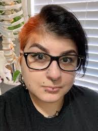 Alicia Hedges's Instagram, Twitter & Facebook