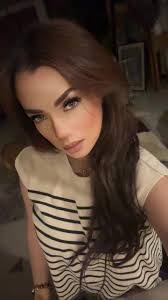 Jeni Hernandez's Instagram, Twitter & Facebook