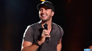 Ca sĩ nhạc đồng quê Luke Bryan