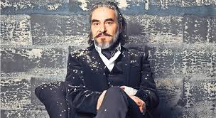 Stephan eicher revisite ses anciennes chansons et en propose quatre nouvelles : Das War Eine Grausame Zeit Coopzeitung