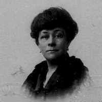 Lillian Trimble's Instagram, Twitter & Facebook