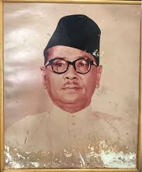 Hotels near malayan railway administration building. Vintage Photo Tunku Abdul Rahman The Edge As Size Estimate Antiques Vintage Collectibles On Carousell