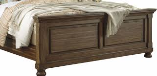 Add the traditional flynnter king sleigh storage bedroom set to your bedroom today and enjoy its many unique features that it has to offer. Signature Design By Ashley Flynnter Medium Brown Queen Panel Footboard B719 54 Colder S Milwaukee Area