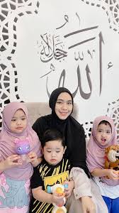 Artis oki setiana dewi mengungkapkan kondisi terbaru dari buah hatinya. Curhat Oki Setiana Dewi Soal Anak Keempatnya Yang Sudah 2 Minggu Dirawat Di Nicu Kumparan Com