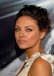 Geht beau einem der gefährlichsten berufe der welt nach. Coole Schonheits Quirk Mila Kunis Unpassende Augen