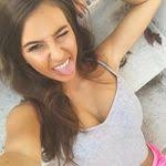 Anna Mendola's Instagram, Twitter & Facebook