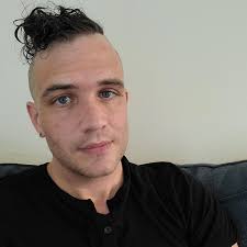 Paul Lakin's Instagram, Twitter & Facebook