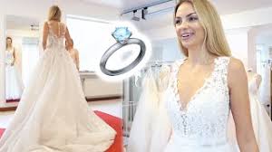 Brautmode ist genauso wie jede andere mode gewissen trends unterlegen. Meine Brautkleid Anprobe Ich Suche Mein Brautkleid Aus Xlaeta Youtube