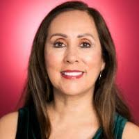 Cassandra Schreiber's Instagram, Twitter & Facebook