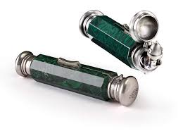 Salazar slytherin's locket noble collection. 25 Magical Objects In Harry Potter Worthy Of Your Collection