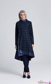 Tugba Giyim Ekoseli Tesettur Tunik Modelleri Kadinlive Com Model Pakaian Hijab Model Baju Wanita Pakaian
