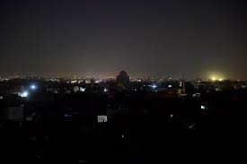 Перевод слова blackout, американское и британское произношение, транскрипция, словосочетания, примеры использования. Ghvyhgtbmxbhnm