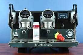 How to clean a capsule coffee machine. Urnex Cafiza E16 Espresso Machine Cleaning Tablets