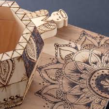 The best types of wood for great burning projects are soft woods with a minimal grain, such as pine or fir. Woodburning Designs Strokes And Patterns For Beginners